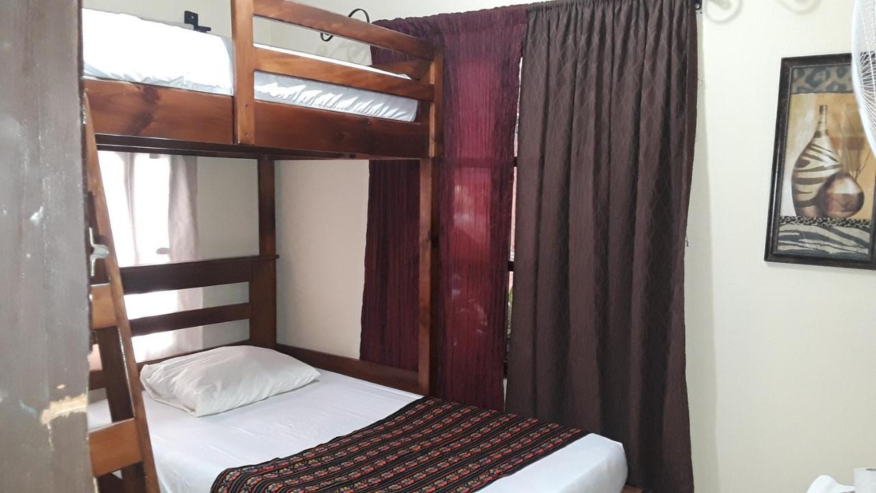 Hotel El Almendro Copan ภายนอก รูปภาพ